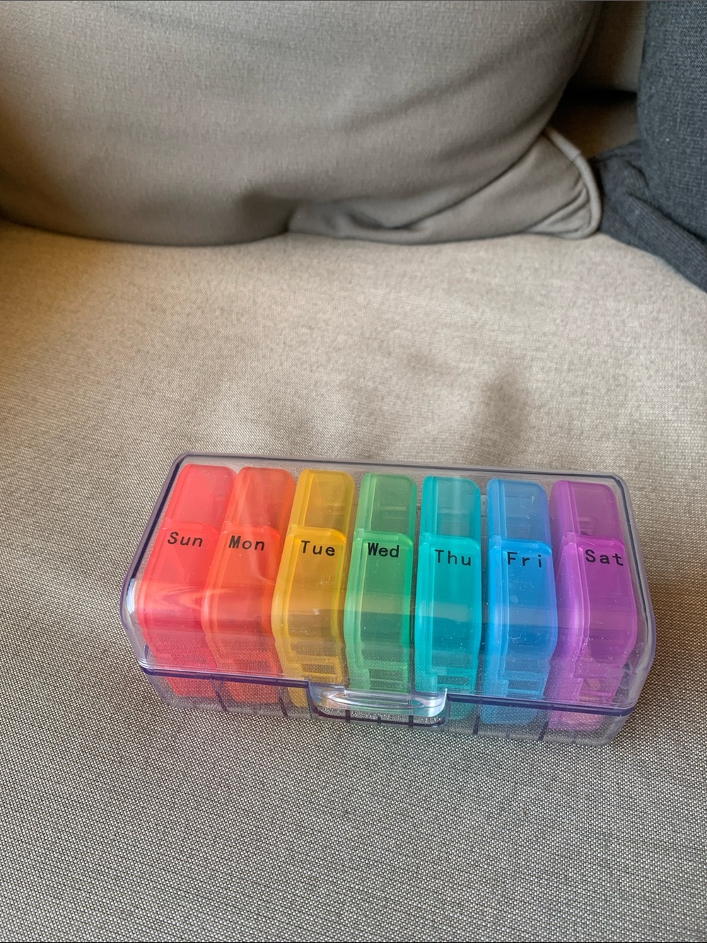 Weekly Rainbow Pill Organizer - Daily Compartments